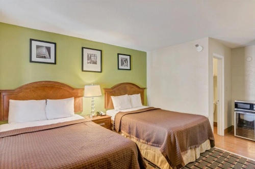 Savannah Garden Hotel image 20