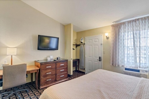 Savannah Garden Hotel image 7